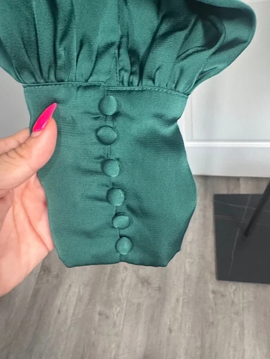 Francesca's Collections Emerald Green Satin Tie-Back Blouse - Picture 4 of 4